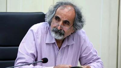  دیپلمات های خارج از کشور وقتی به آنجا می روند تازه زبان یاد می گیرند و دکترا می گیرند