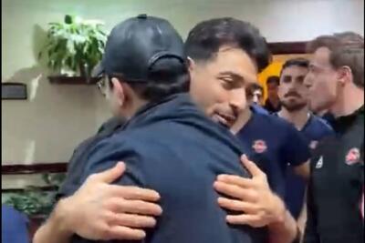  خوشامدگویی شجاع و بازیکنان تراکتور به سرمربی جدید +‌ فیلم
