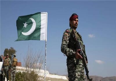  کشته شدن ۱۱ نیروی امنیتی و یک کودک در حمله مسلحانه در شمال غرب پاکستان
