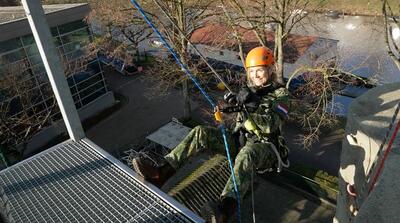  تمرینات نظامی ملکه هلند در 54 سالگی