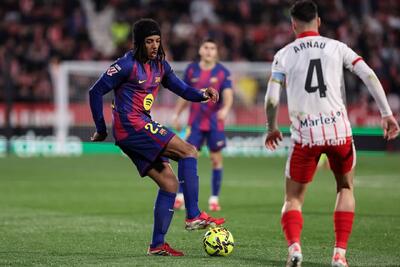  هفته‌ای دیگر و یک جنجال داوری دیگر؛ گل دوم ژیرونا به بارسلونا باید مردود می‌شد؟ / عکس