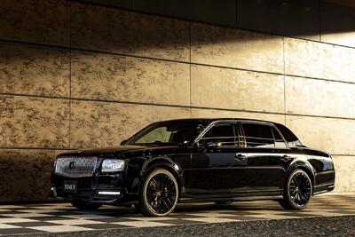  نسخه سفارشی و فوق‌لوکس تویوتا سنچوری رونمایی شد + تصویر