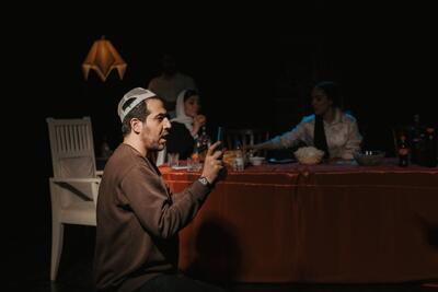  نمایش «گاهی» نوشته آرش عباسی روی صحنه رفت