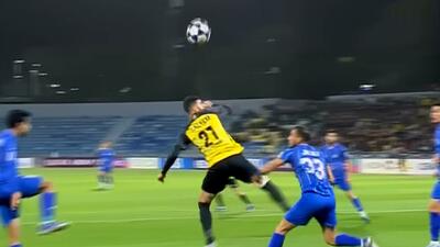  ضربه سر خطرناک بازیکنان الحسین که تبدیل به گل نشد!