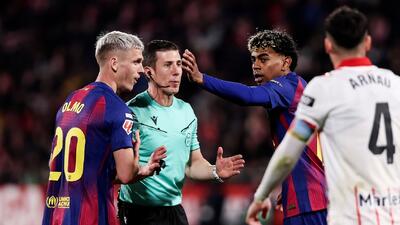  فاجعه داوری برای شکست بارسا و صدرنشینی رئال
