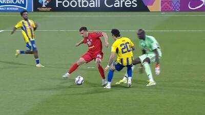  ضربه نمایشی حسین‌زاده از کنار دروازه الغرافه به بیرون رفت