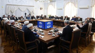  رویکرد دولت مردمی‌سازی اداره کشور است