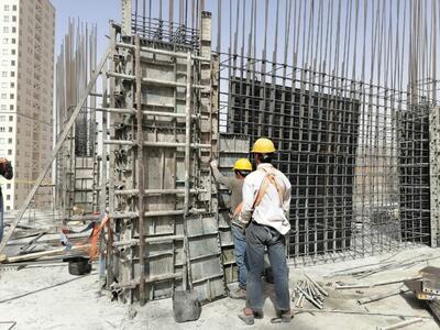  قیمت دستمزد قالب بندی دیوار و فونداسیون ۱۴۰۴ (جدول تعرفه جدید)