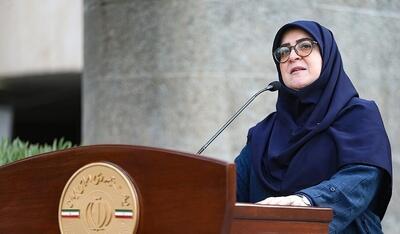  مهاجرانی: با دستور رئیس جمهور مبلغ عیدی کارمندان به ۱۰ میلیون تومان رسید