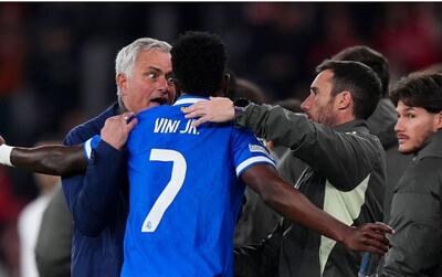  حمله ستاره‌ها به مورینیو؛ «نژادپرستی را نمی‌شود توجیه کرد»