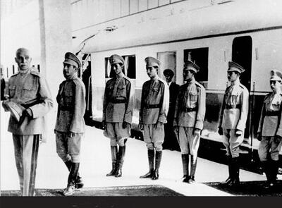  پهلوی‌ها به روایت دست اول یک شاهزاده قاجاری