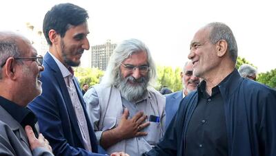  پزشکیان دقیقا کجاست و چه می‌کند؟ / قانون‌گذاری غیر قانونی شورای انقلاب فرهنگی با دور زدن مجلس: صداوسیما مسئول تنطیم‌گری تمام محتوا‌های صوتی و تصویری در فضای مجازی شد!