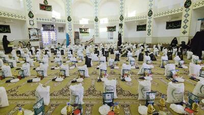  ۵۰۰ بسته معیشتی رمضانی در میبد توزیع شد