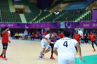  آغاز مسابقات هندبال نوجوانان کشور در سنندج