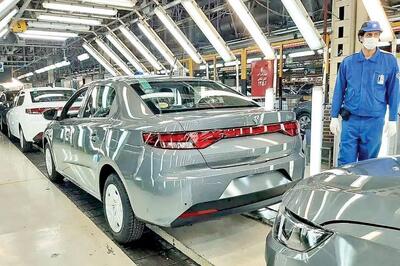  هجوم میلیونی به قرعه کشی ایران خودرو؛ شانس برنده‌شدن هر متقاضی ۰.۷‌ درصد است/ شکاف قیمتی کارخانه و بازار چقدر است؟