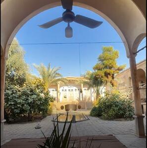  آقا خلیل در کاشان از خانه صد ساله‌اش هیچ‌جوره دل نمی‌کند - چیدانه