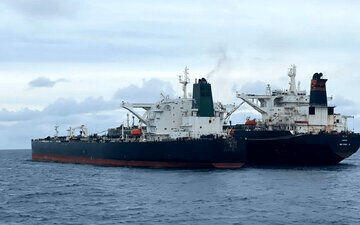  زیر و بم برنگشتن ۱۱ میلیارد دلار پول نفت به ایران/ پول نفت در حساب چه کسانی خوابیده است؟