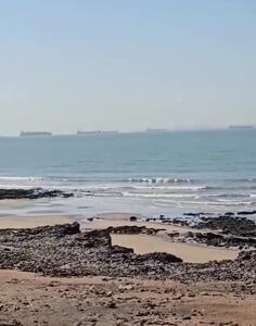  سپاه این‌گونه بستن تنگه هرمز را تمرین کرد/ صف کشتی ها در تنگه هرمز + ویدئو