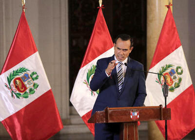  رئیس‌جمهور این کشور از قدرت برکنار شد/ ماجرای دیدار مخفیانه با تاجر چینی چیست؟