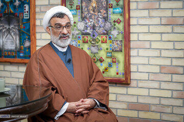  دبیر شورایعالی انقلاب فرهنگی: درصد بالایی از خانم‌های کشف حجاب کننده، گفته اند این سبک را می‌پسندیم/ منشا بخشی از اتفاقات ۱۴۰۱ تصمیمات نادرست بود