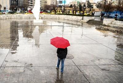  رگبار پراکنده در برخی مناطق تهران/ پیش‌بینی وزش باد و گرد و خاک