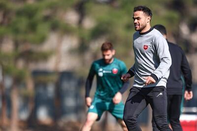  اورونوف همچنان با احتیاط در تمرینات