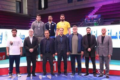  قهرمانی ۱۶ کشتی گیر دانشگاه آزاد در انتخابی تیم دانشجویان