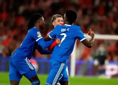  وینیسیوس: نژادپرست‌ها بزدل هستند