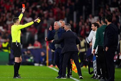  اخراج مورینیو مقابل رئال مادرید و از دست دادن بازی برگشت