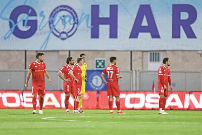  این پرسپولیس در حد قهرمانی نیست | اورونوف هر شش بازی در میان خوب است