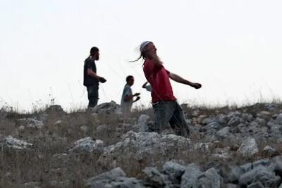  یورش اوباش صهیونیست به شهرک مخماس؛ ۵ نفر زخمی شدند