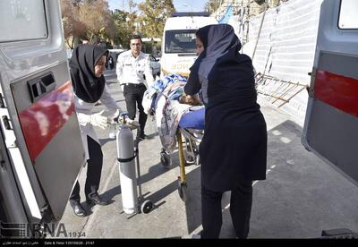  برخورد اتوبوس با تاکسی در محور نی‌ریز؛ ۲۷ مصدوم و یک کشته