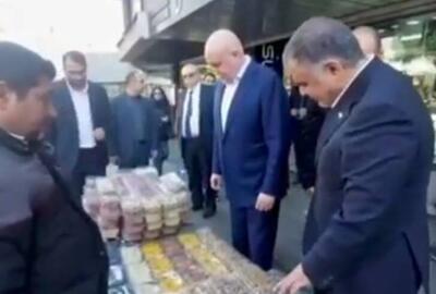  فیلم/ وزیر انرژی روسیه در حال خرید آجیل در میدان ولیعصر تهران