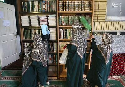  عکس/ غبارروبی مساجد همدان در آستانه ماه مبارک رمضان