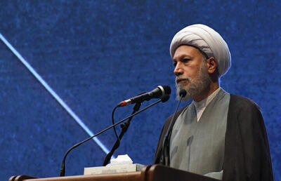  آیت‌الله دژکام: قرآن و عترت کلید هویت و حل مشکلات فرهنگی جامعه‌اند