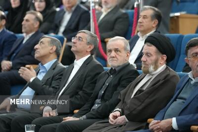  تصاویری از افتتاح یک واحد تولید سیمان در ازنا