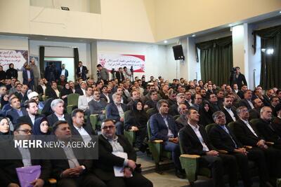 تصاویری از نشست اعضای نهضت توسعه عدالت آموزشی لرستان با پزشکیان