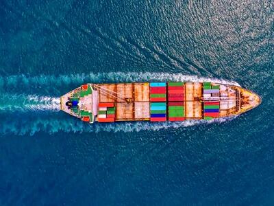  صف کشتی ها برای باز شدن تنگه هرمز و ورود به خلیج فارس