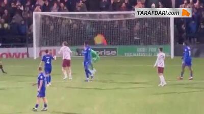  وقتی پنالتی بازیکن روچدیل بدون ضربه به توپ و به شکلی عجیب سوخت و تبدیل به خطا به سود تیم حریف شد - پارس فوتبال