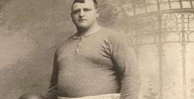  آشنایی با ویلیام فولک، دروازه‌بان 150 کیلوگرمی چلسی و شفیلد؛ از نخستین توپ‌جمع‌کن‌های فوتبال تا شکستن تیرک - پارس فوتبال