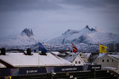  اینتر در جهنم سفید؛ جمع‌آوری 80 تُن برف از ورزشگاه بودوگلیمت! - پارس فوتبال