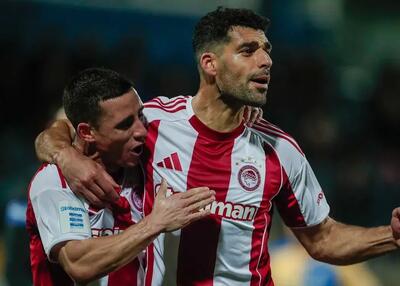  مهدی طارمی در حالت آماده باش - پارس فوتبال