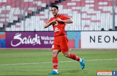  امیر حسین حسین زاده بازیکن تراکتور : میزبانی ما باید برگردد