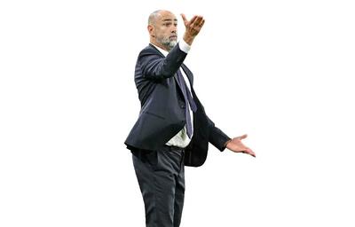  این مربی را همه می‌خواهند