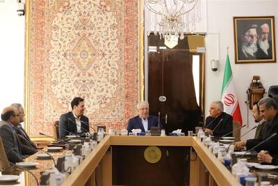  ضرورت حذف قوانین زائد و سامانه‌ های موازی