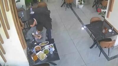  لحظات اضطراب‌آور در رستوران؛ خفگی مرد به دلیل یک دانه برنج