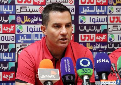  اوسمار: پرسپولیس زیر آوار حاشیه‌ها له شد اما می‌ایستیم!