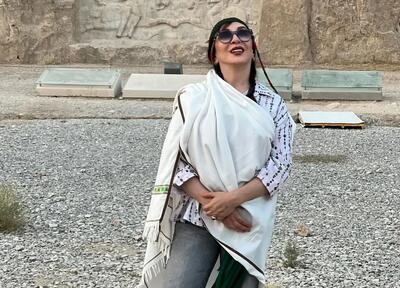  استایل محلی «افسانه بایگان» در کنار یک شاعر سرشناس