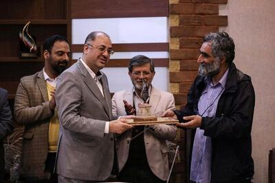  چهارمین نشان سرو سیمین «پارسی‌جان» اهدا شد