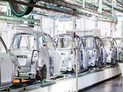  قیمت خودرو با نوسان همراه شد